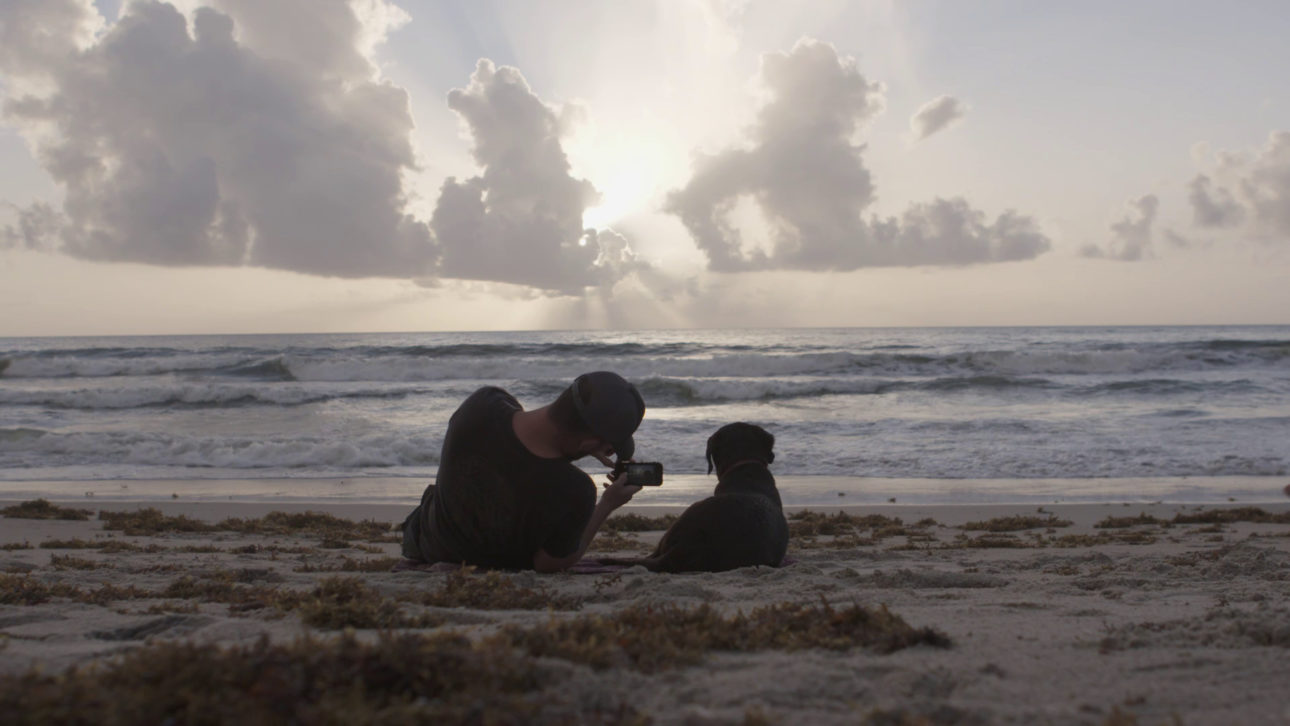 US Veteran Takes Terminally-Ill Dog On Last Road Trip Still